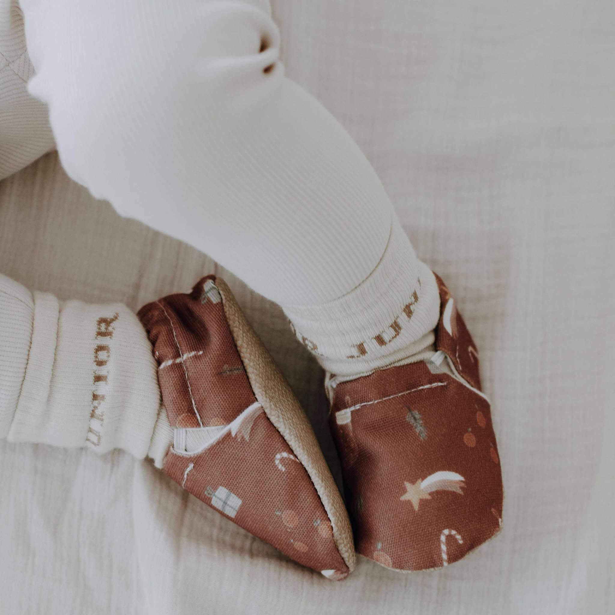 Vegan Shoes - Cosy Christmas - Image 3