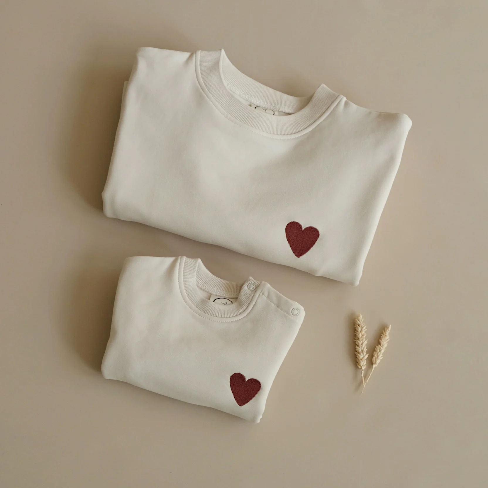 Family Sweatshirt - MUM - Sand - Image 12