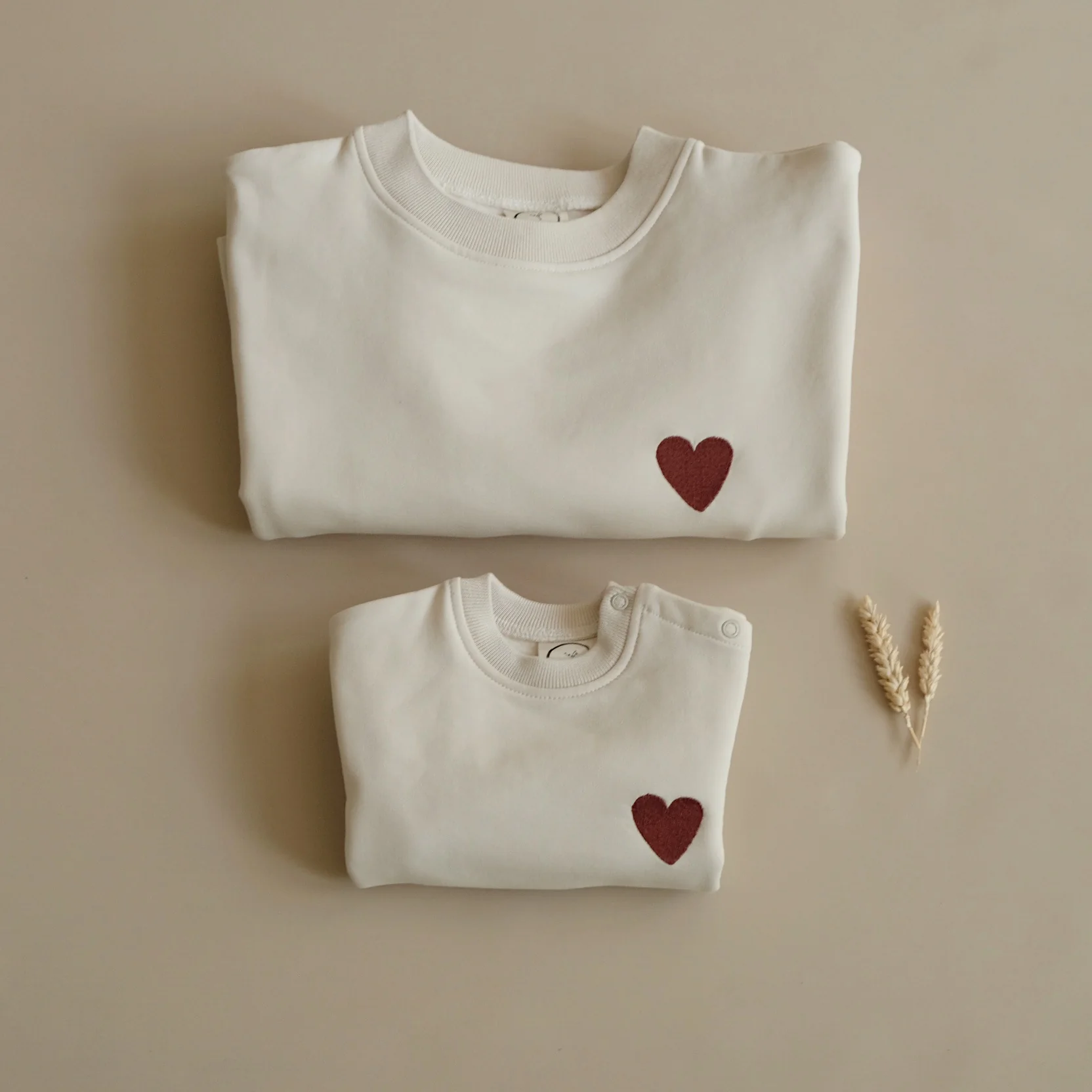 Family Sweatshirt - MUM - Sand - Image 13