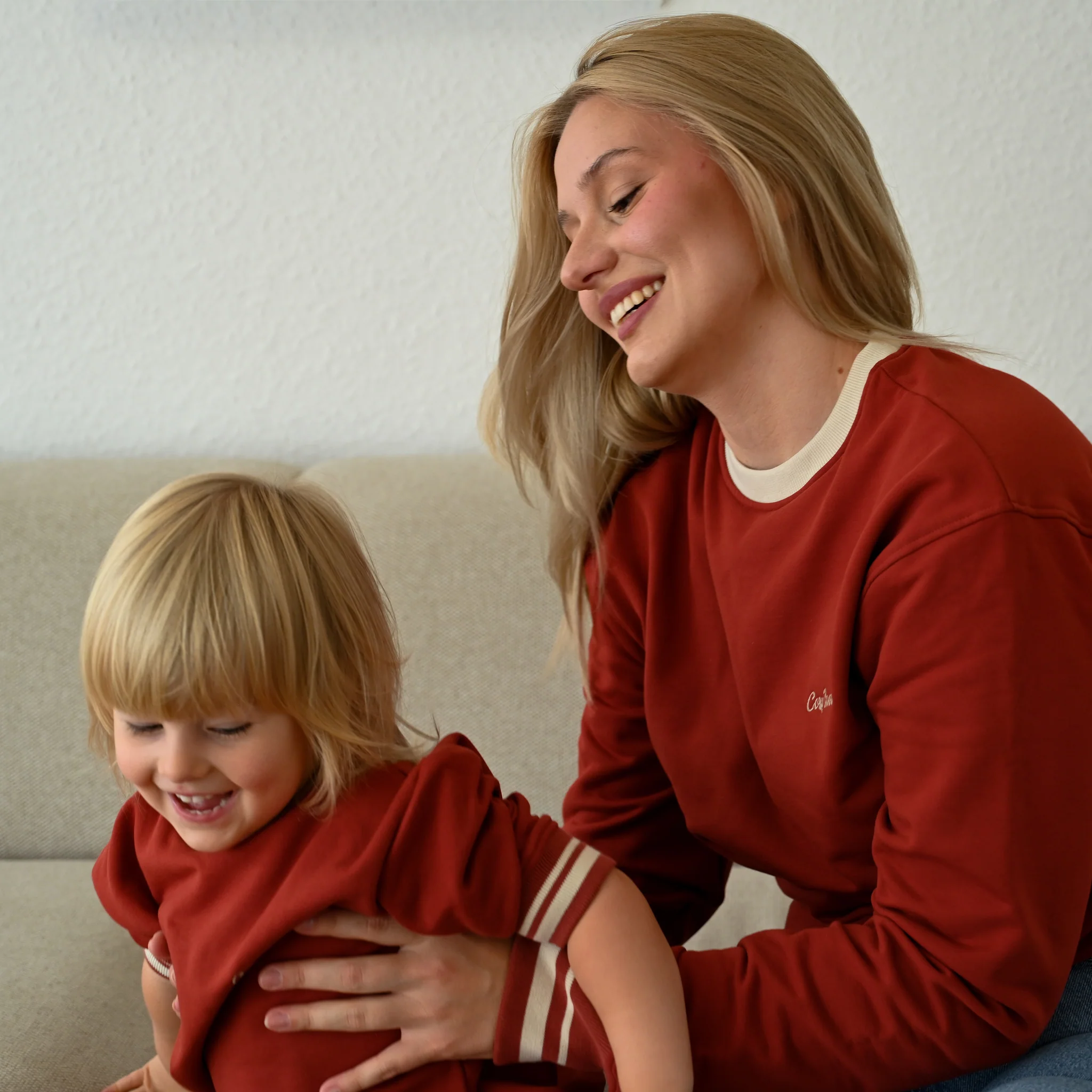 Family Sweatshirt - MUM - Vintage Red - SALE - Image 3