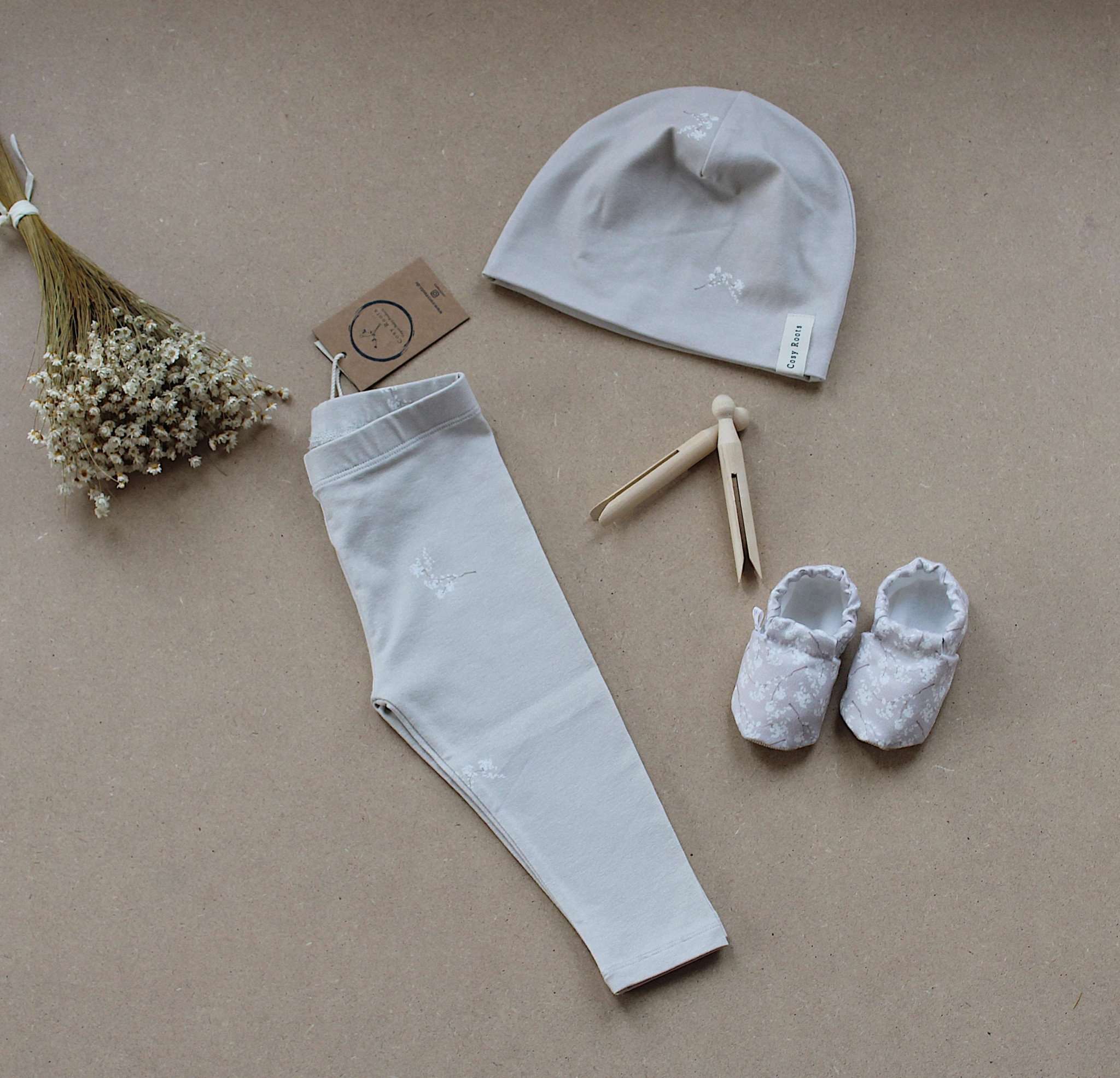 Organic Leggings - Classy Flowers - SALE - Image 15