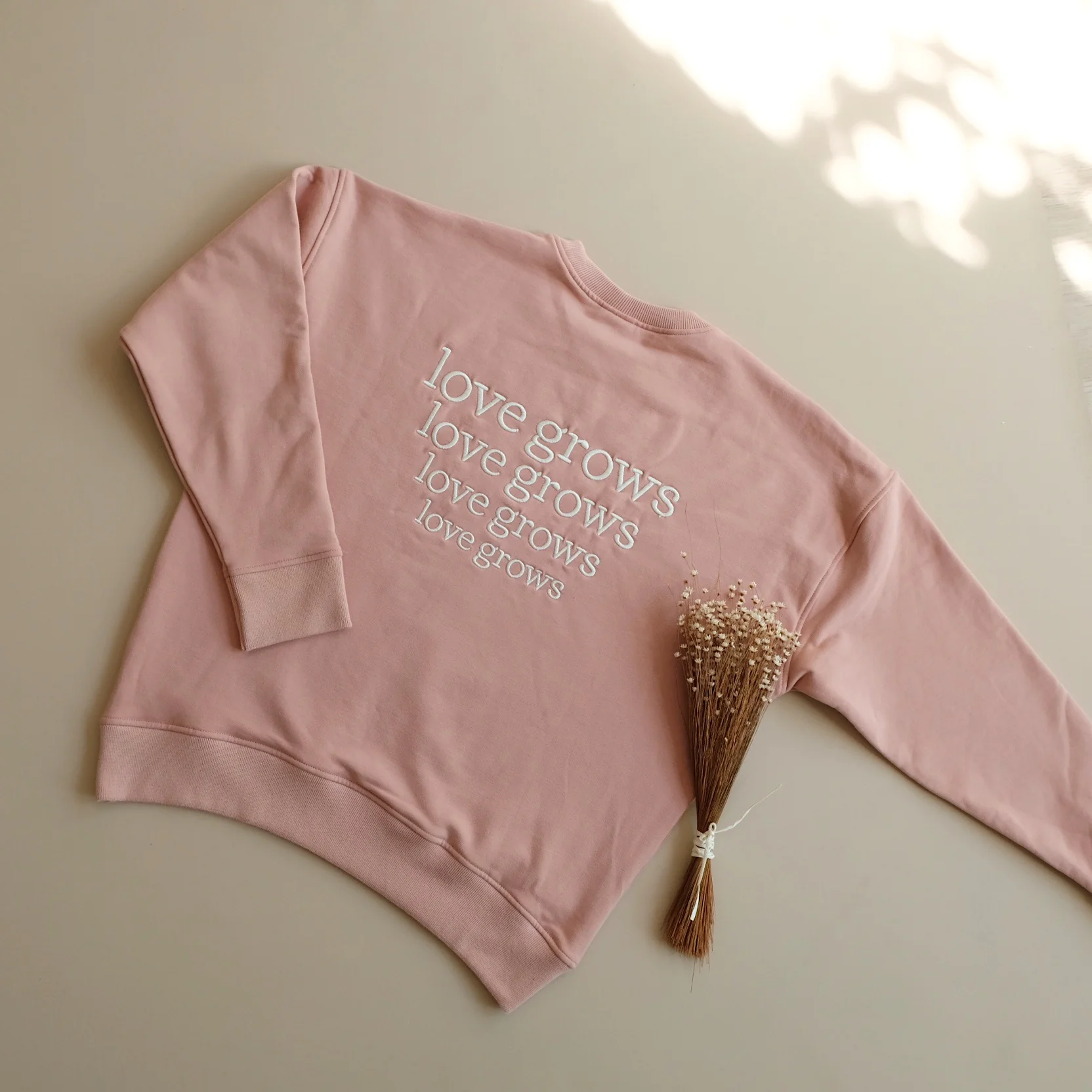 Family Sweatshirt - MUM - Dusty Rose - Love Grows - Image 12