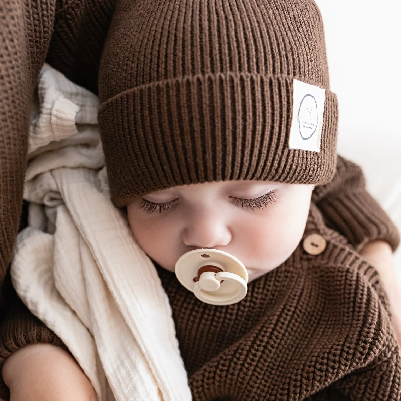 Organic Knit Beanie - Chocolate - Image 3