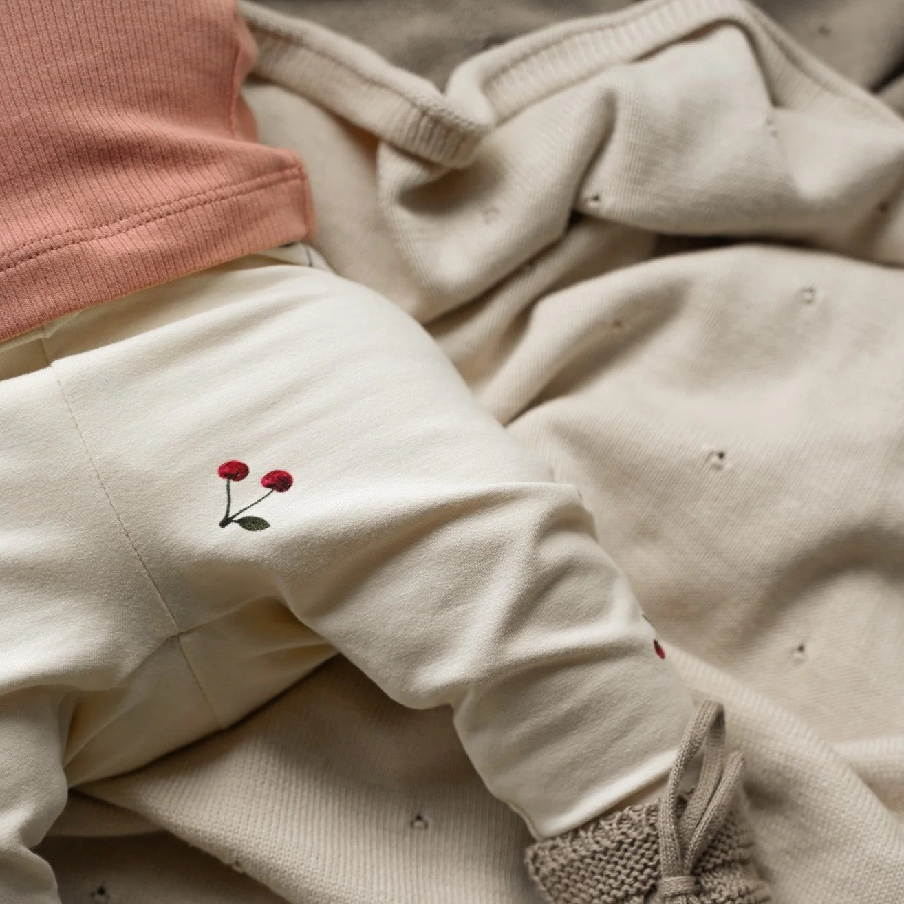 Organic Leggings - Pure Cherry - Image 5