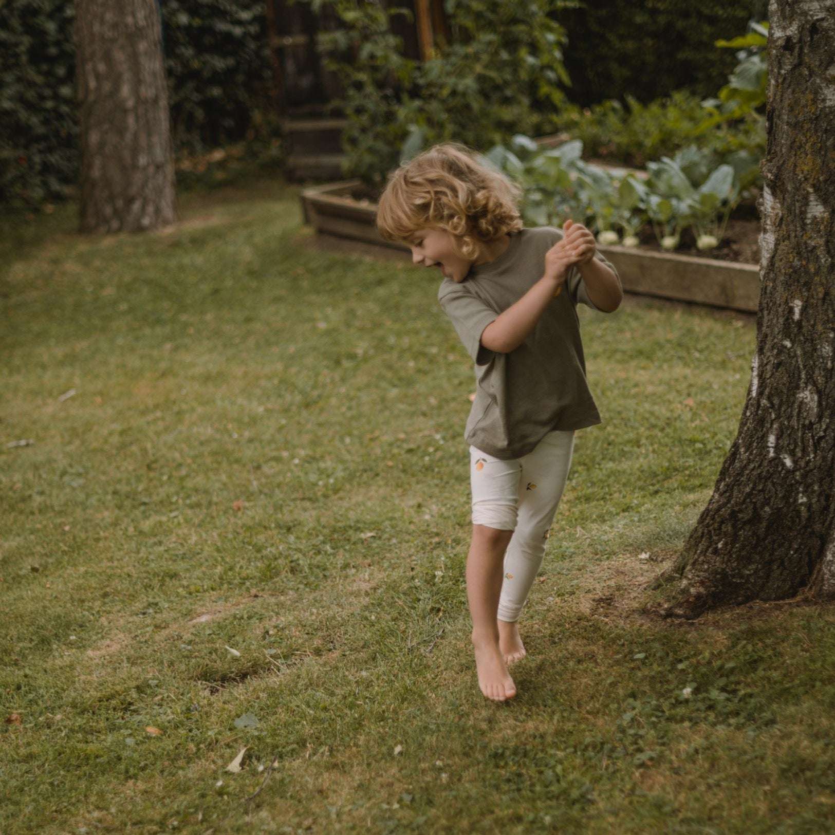 Organic Oversize Shirt - Khaki - Image 9