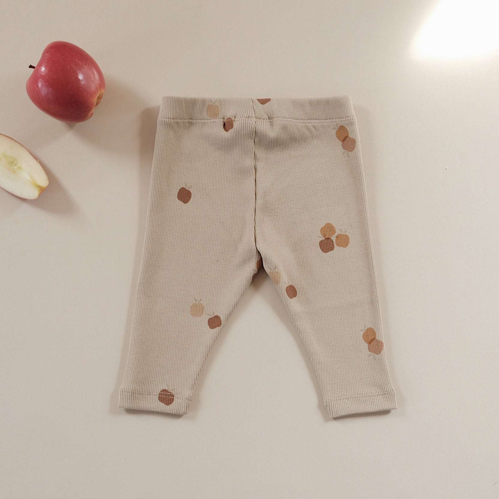 Organic Rib Leggings - Pure Apple - SALE - Image 4