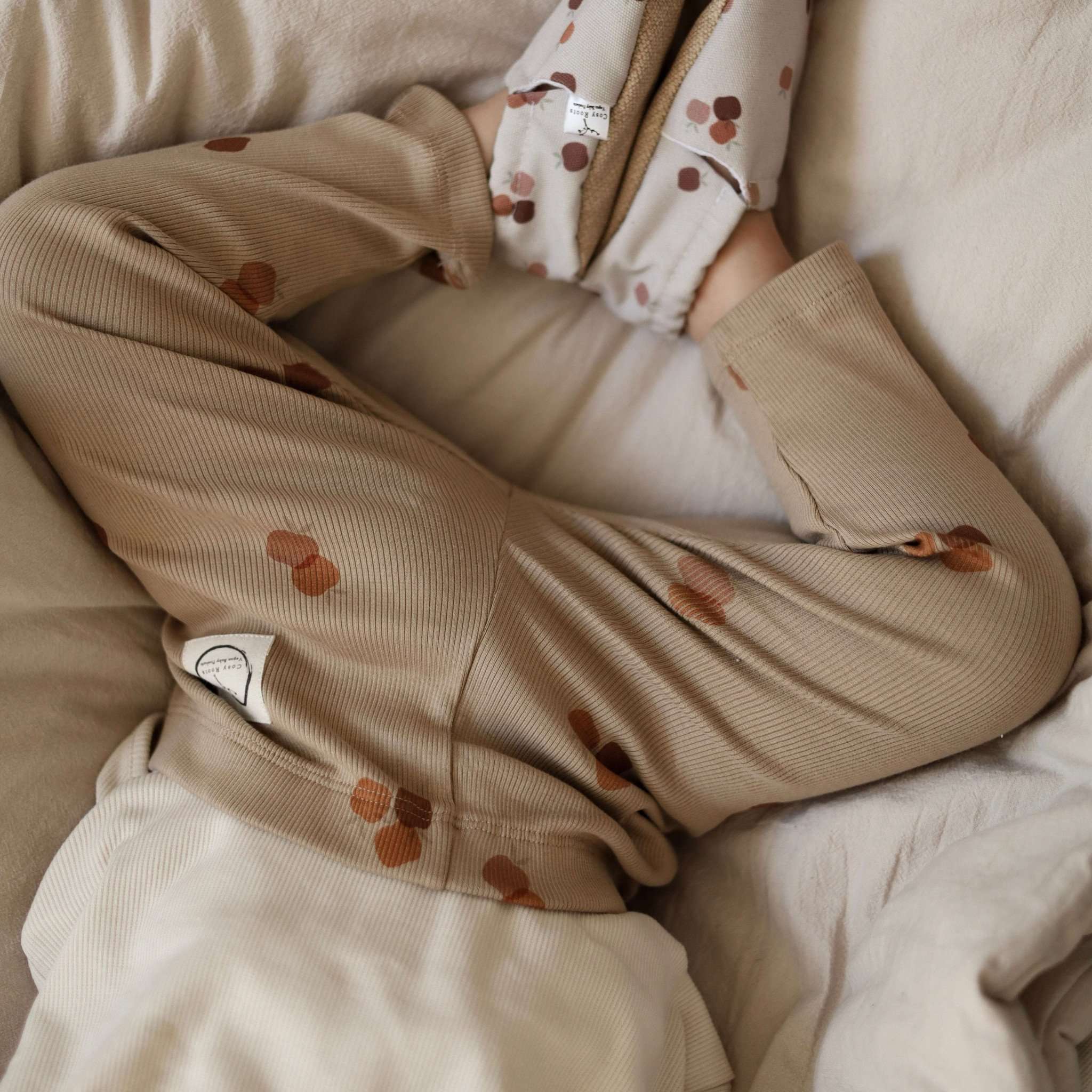 Organic Rib Leggings - Pure Apple - SALE - Image 8