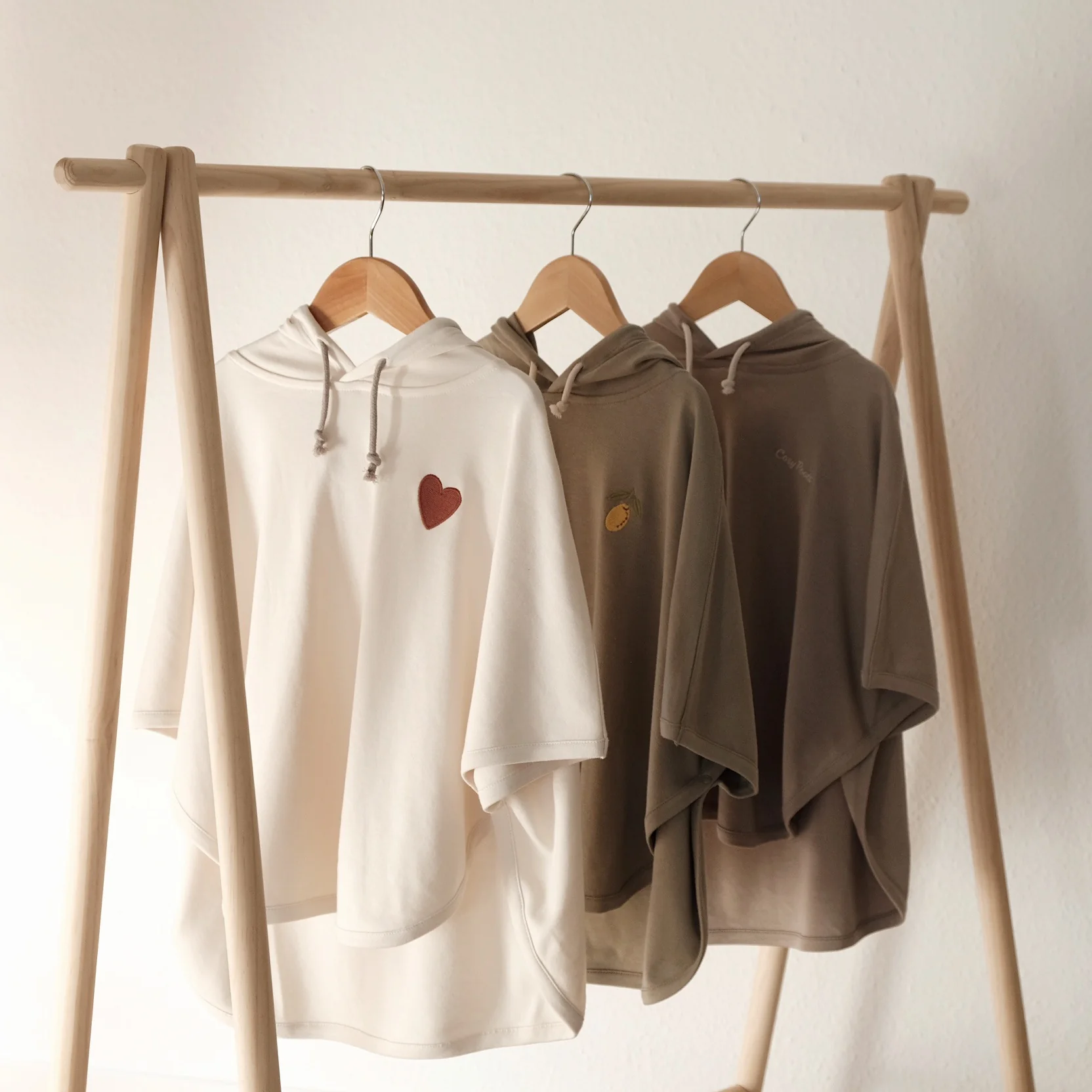 Organic UV Poncho - Sand - UPF50+ - Image 9