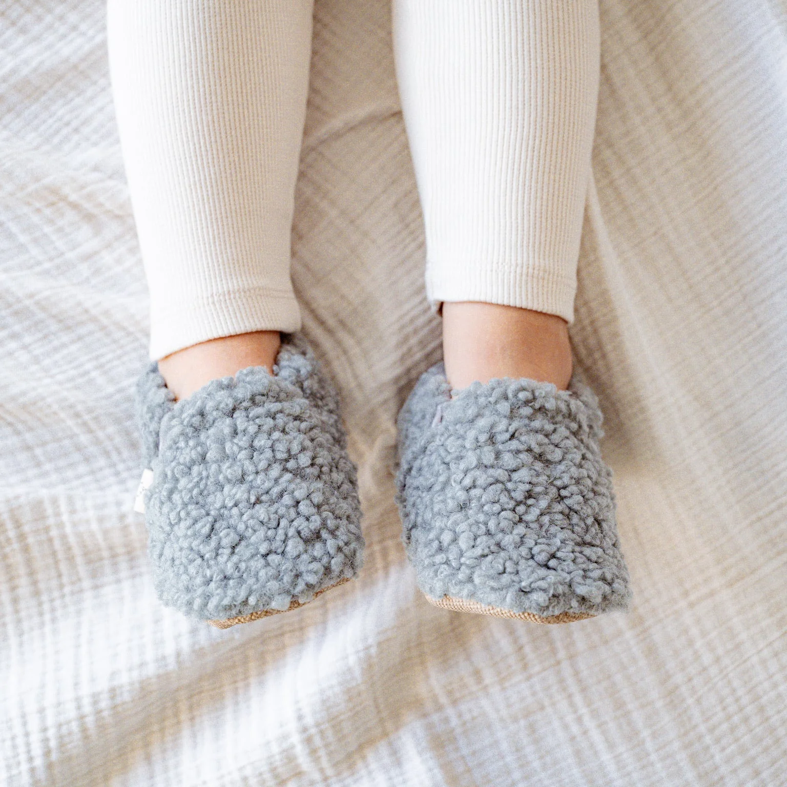 Vegan Shoes -Cosy Roots - Teddy Shoes - Grey - Image 4